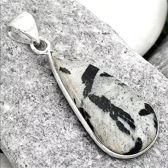Natural Hornblende stone Sterling silver pendant - Picture 3 of 8
